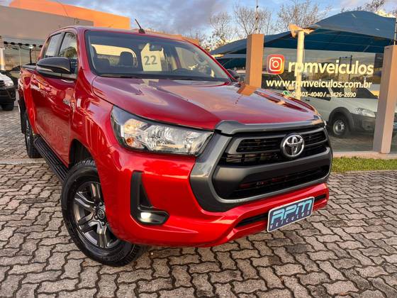 TOYOTA HILUX 2.8 D-4D TURBO DIESEL CD SR 4X4 AUTOMÁTICO TOYOTA HILUX 2.8 D-4D TURBO DIESEL CD SR 4X4 AUTOMÁTICO